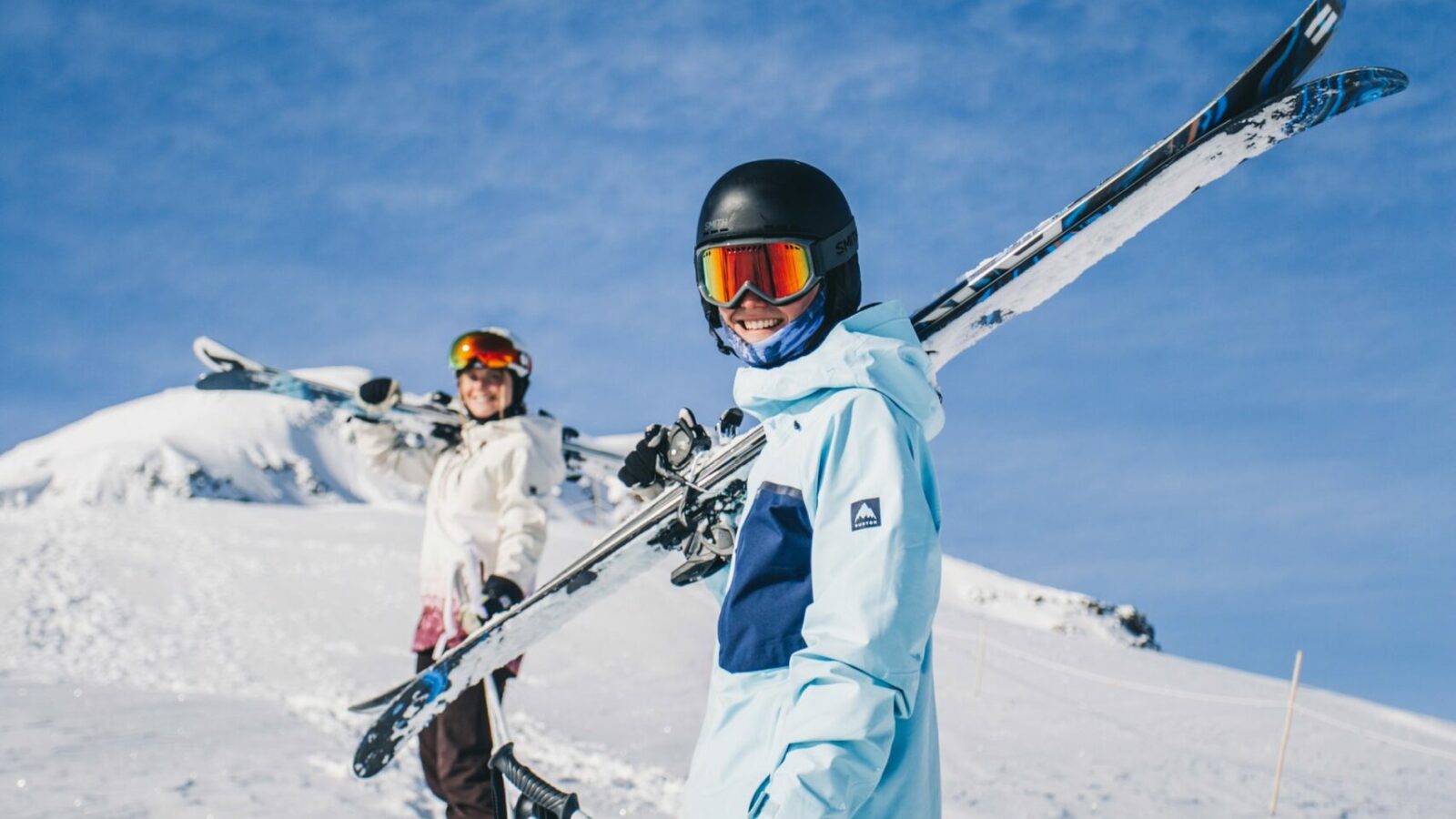 Ski's huren Marmot Basin